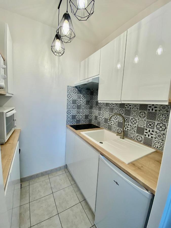 Magnifique Appartement 2 Pieces A Deux Pas De La Plage Сент-Илер-де-Рье Экстерьер фото